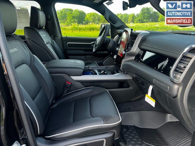 2025 RAM 1500 Laramie - Photo 13
