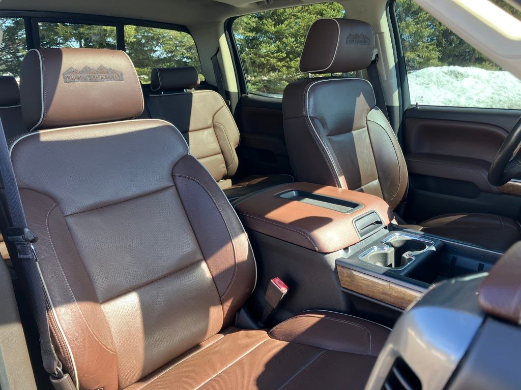 2015 Chevrolet Silverado 1500 High Country - Photo 17