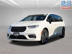 2026 Chrysler Pacifica SELECT Passenger Van