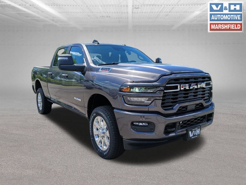 New 2026 Ram 2500 BIG HORN CREW CAB 4X4 6'4 BOX Pickup