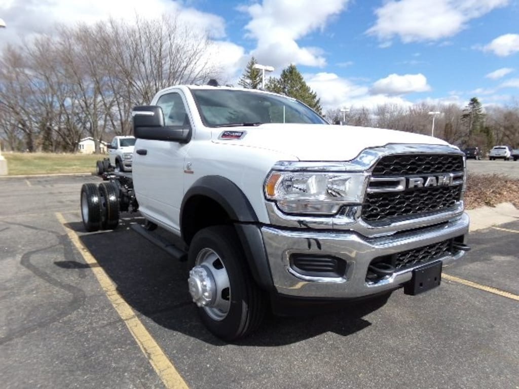 New 2024 Ram 5500 Chassis Cab 5500 TRADESMAN CHASSIS REGULAR CAB 4X4 84' CA Pickup
