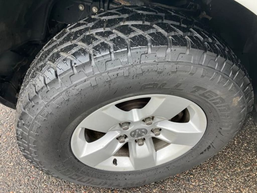 Used 2022 Ram 1500 Classic SLT Truck