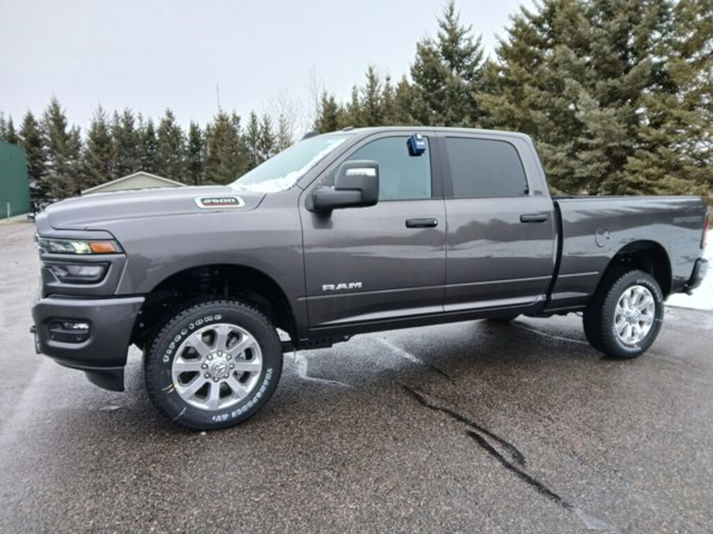 New 2026 Ram 2500 BIG HORN CREW CAB 4X4 6'4 BOX Pickup