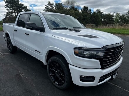 2025 Ram 1500 LARAMIE CREW CAB 4X4 5'7 BOX Pickup
