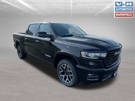 2025 Ram 1500 LARAMIE CREW CAB 4X4 5'7 BOX Pickup