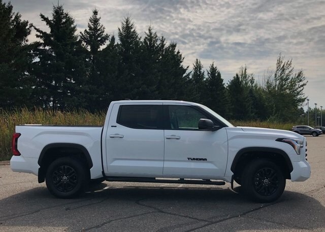 2024 Toyota Tundra SR5 photo 2