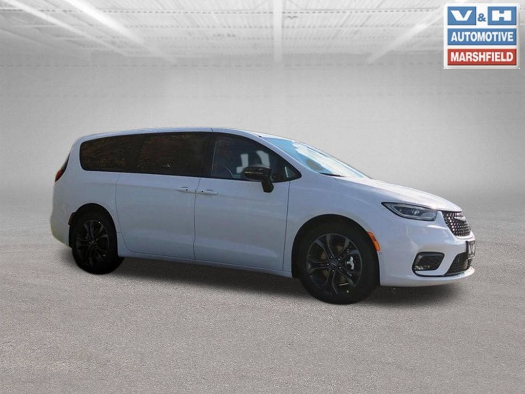 2026 Chrysler Pacifica Select - Photo 10