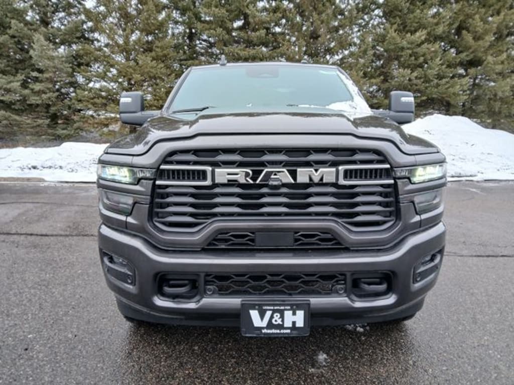 New 2026 Ram 2500 BIG HORN CREW CAB 4X4 6'4 BOX Pickup