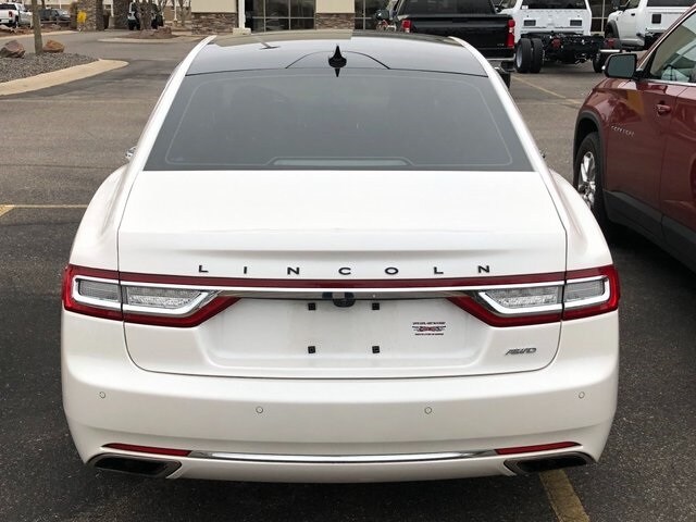 2018 Lincoln Continental Black Label photo 2