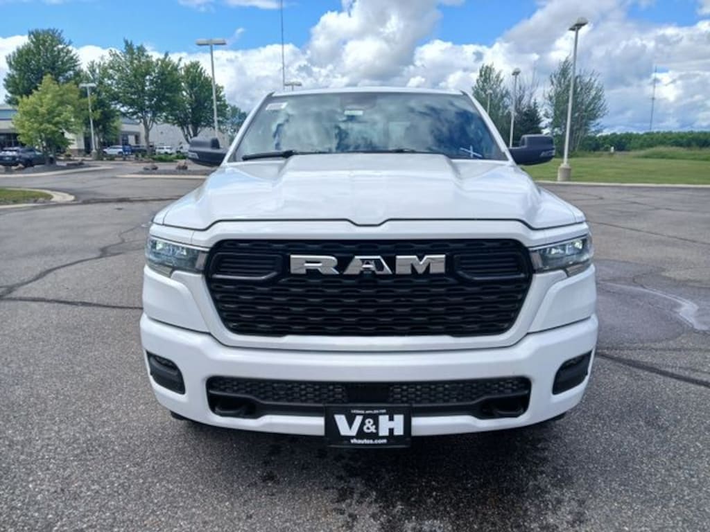 New 2026 Ram 1500 BIG HORN CREW CAB 4X4 5'7 BOX Pickup