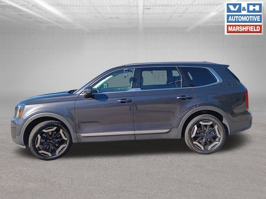 Used 2025 Kia Telluride S SUV