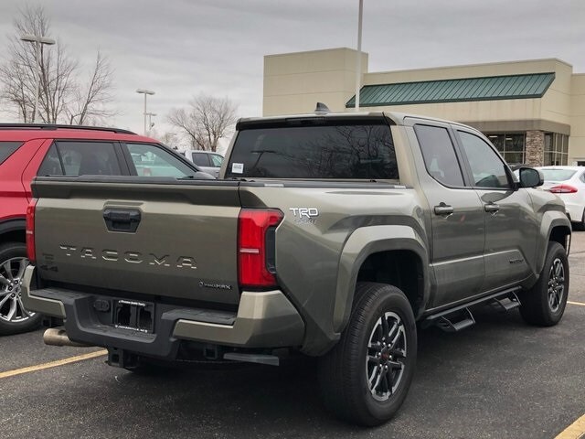 2025 Toyota Tacoma TRD Sport photo 3