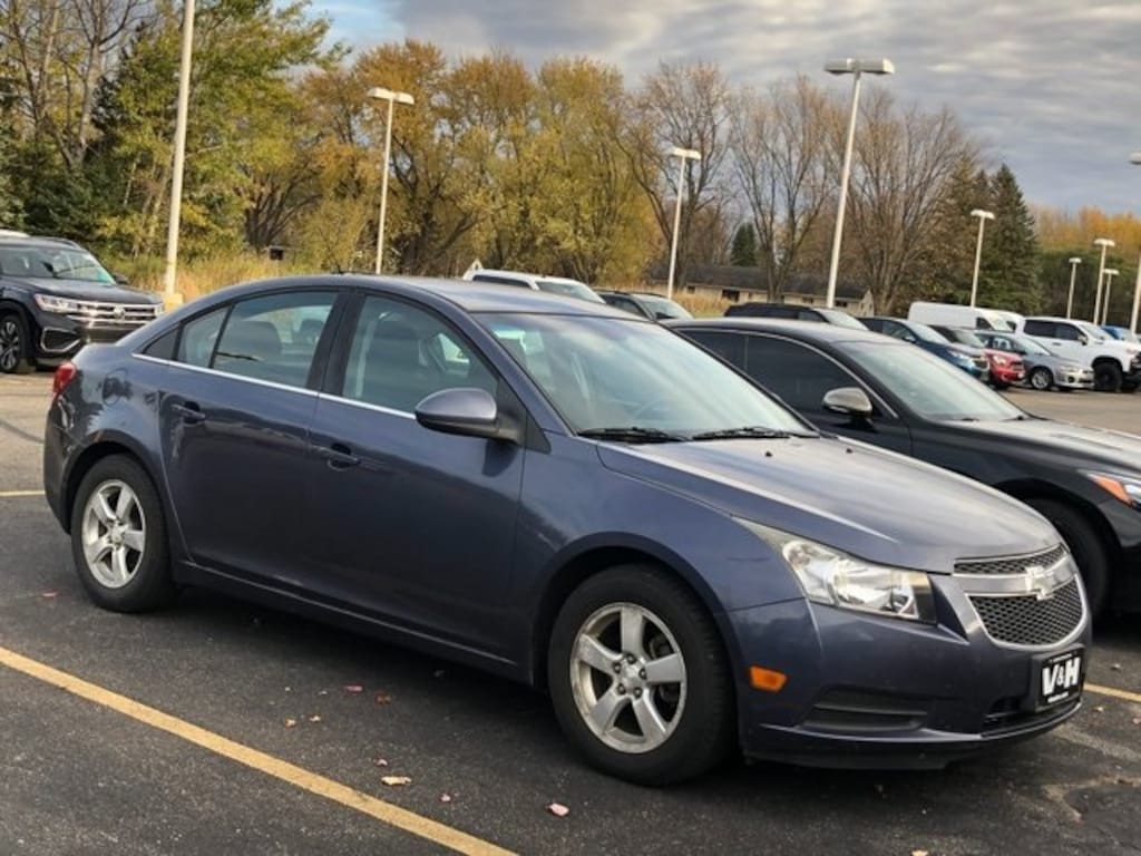 Used 2013 Chevrolet Cruze LT Sedan