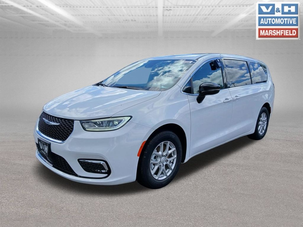 New 2026 Chrysler Pacifica SELECT Passenger Van