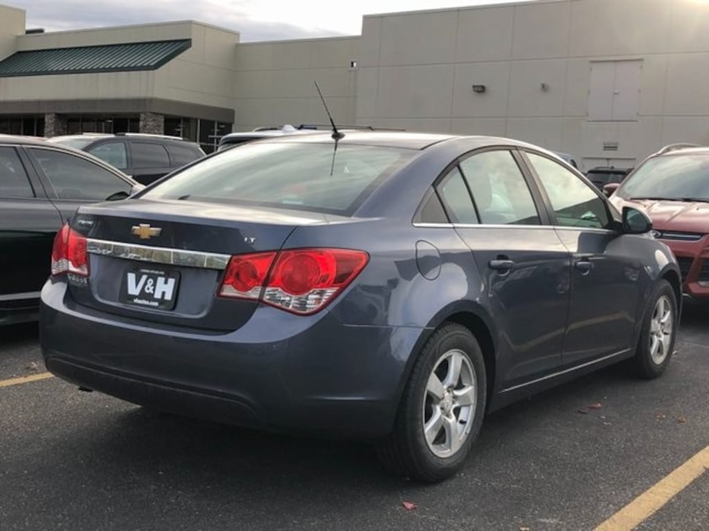 Used 2013 Chevrolet Cruze LT Sedan