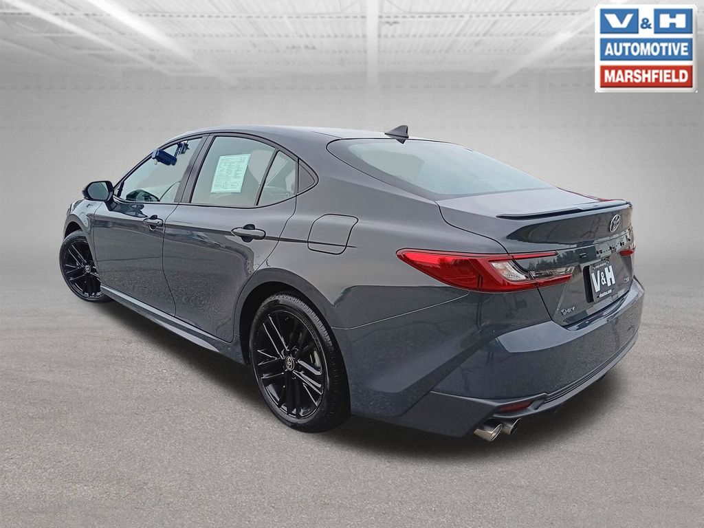 2025 Toyota Camry SE - Photo 23