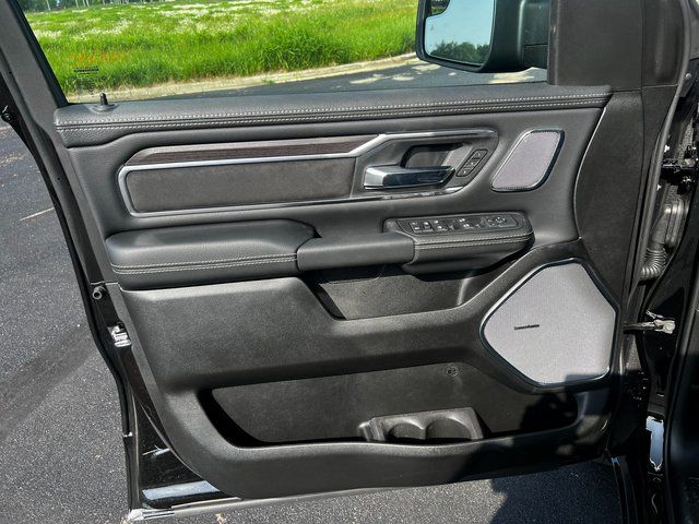 2025 RAM 1500 Laramie - Photo 10
