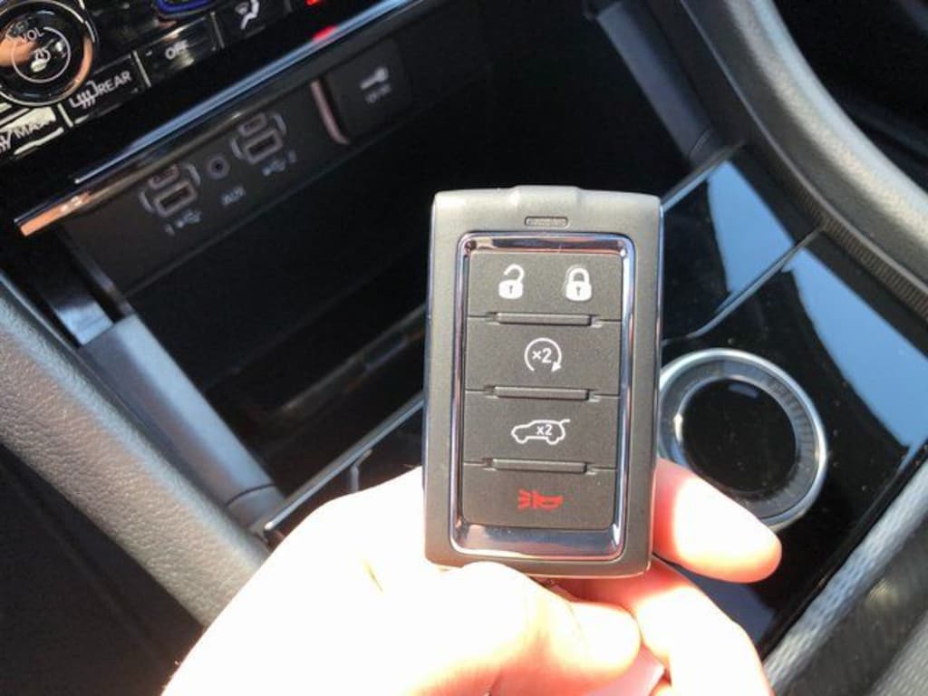 New 2025 Jeep Grand Cherokee LIMITED 4X4 Sport Utility