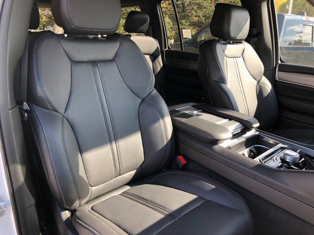 2025 Jeep Wagoneer Series II - Photo 14