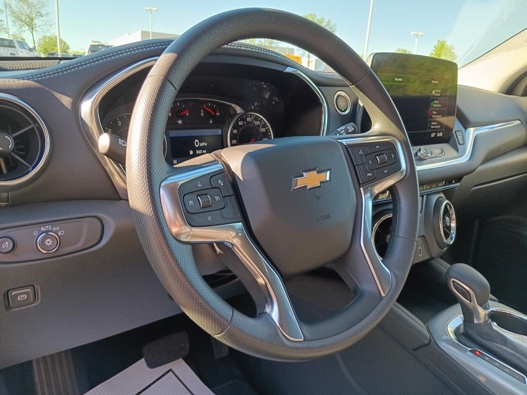 Used 2025 Chevrolet Blazer LT SUV