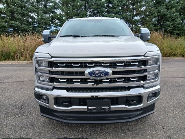 2026 Ford F-350 photo 2