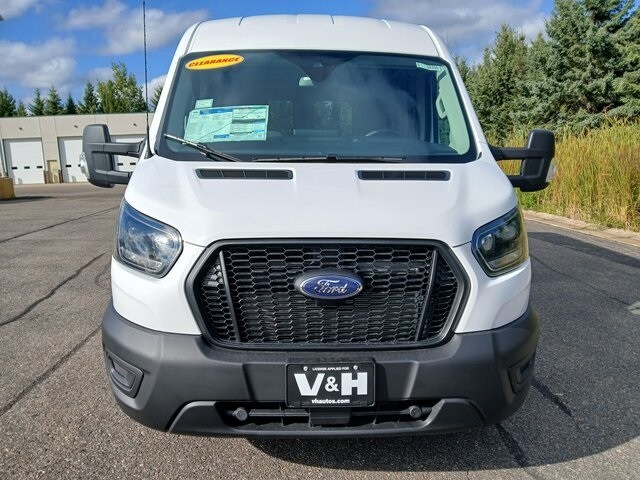 2025 Ford Transit photo 2
