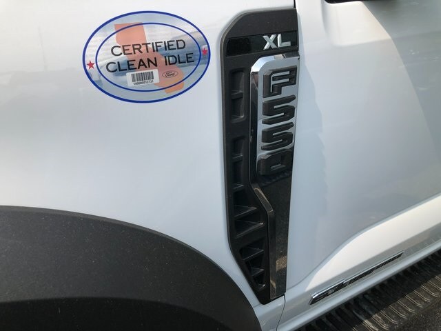 2024 Ford F-550 photo 2