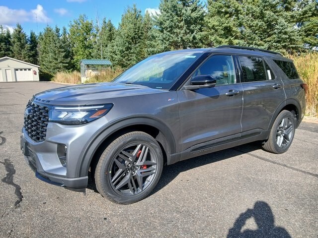 2025 Ford Explorer ST-Line photo 2