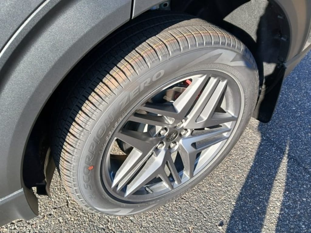 New 2025 Ford Explorer ST-Line SUV