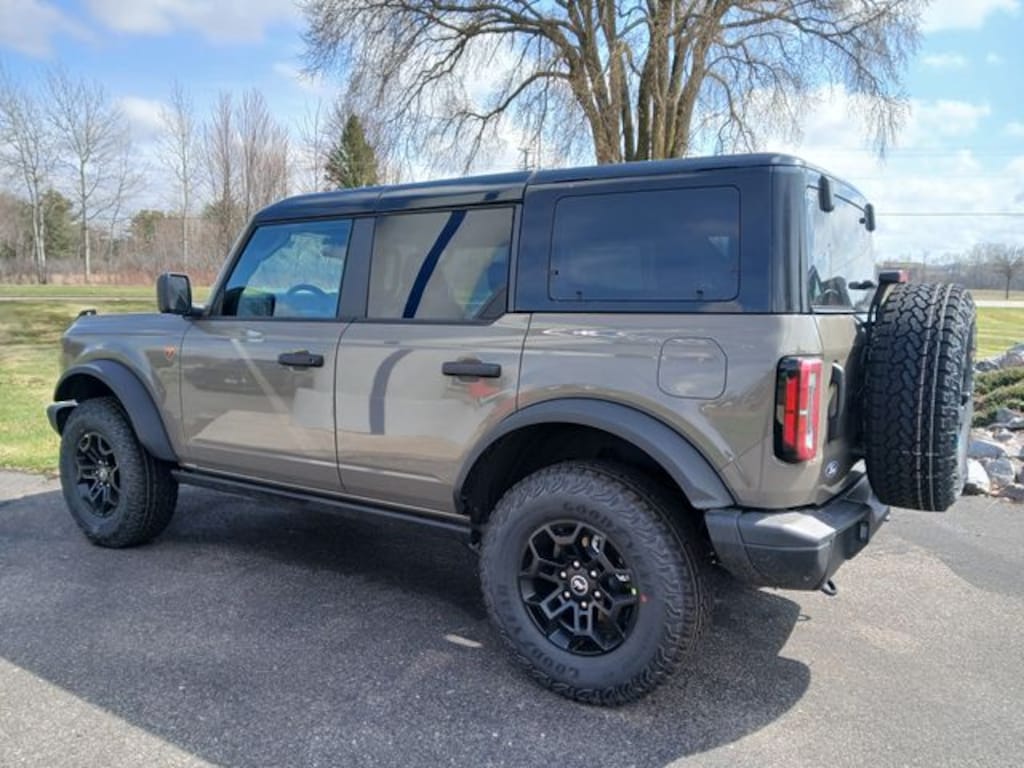New 2026 Ford Bronco Badlands SUV