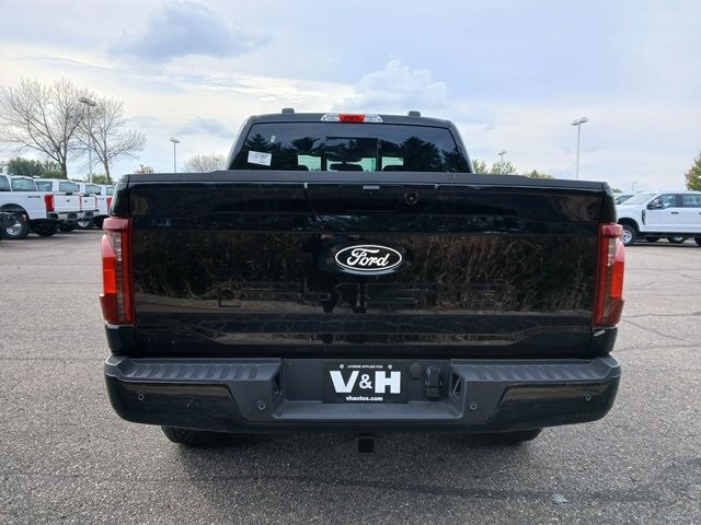 2025 Ford F-150 XLT photo 4