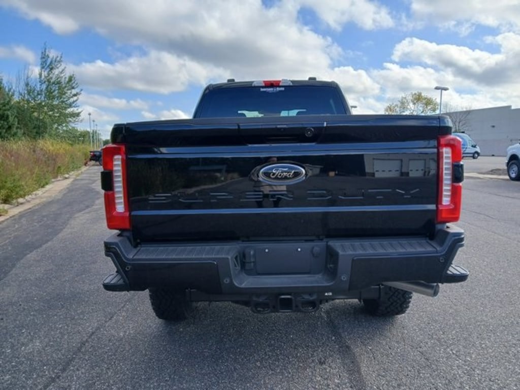 New 2025 Ford F-250SD XLT Truck