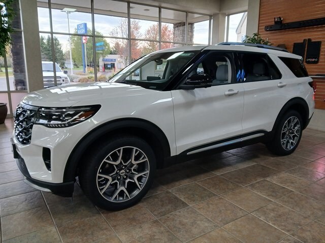 2025 Ford Explorer Platinum photo 2