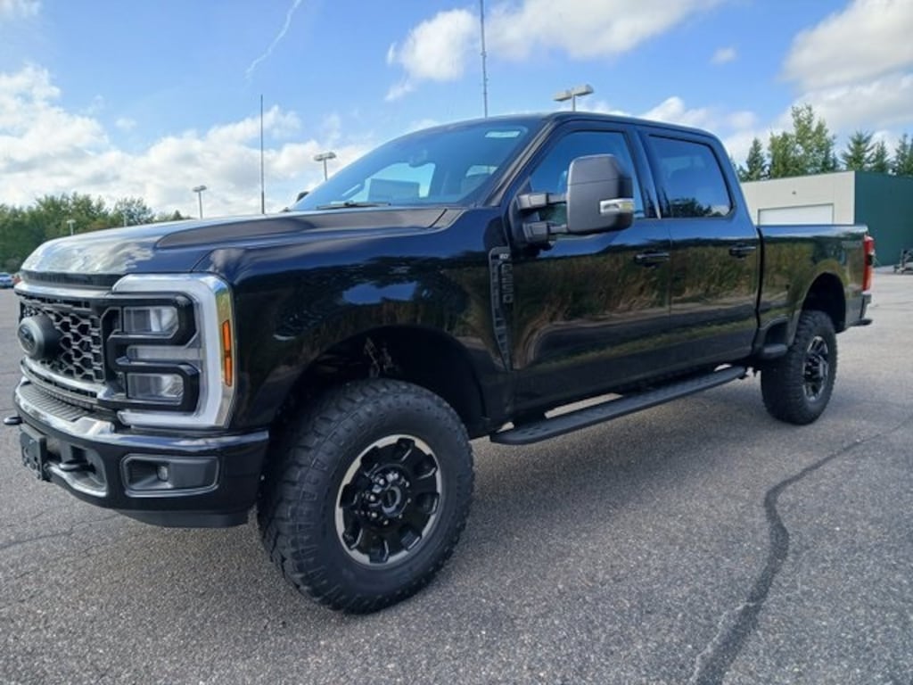 New 2025 Ford F-250SD XLT Truck
