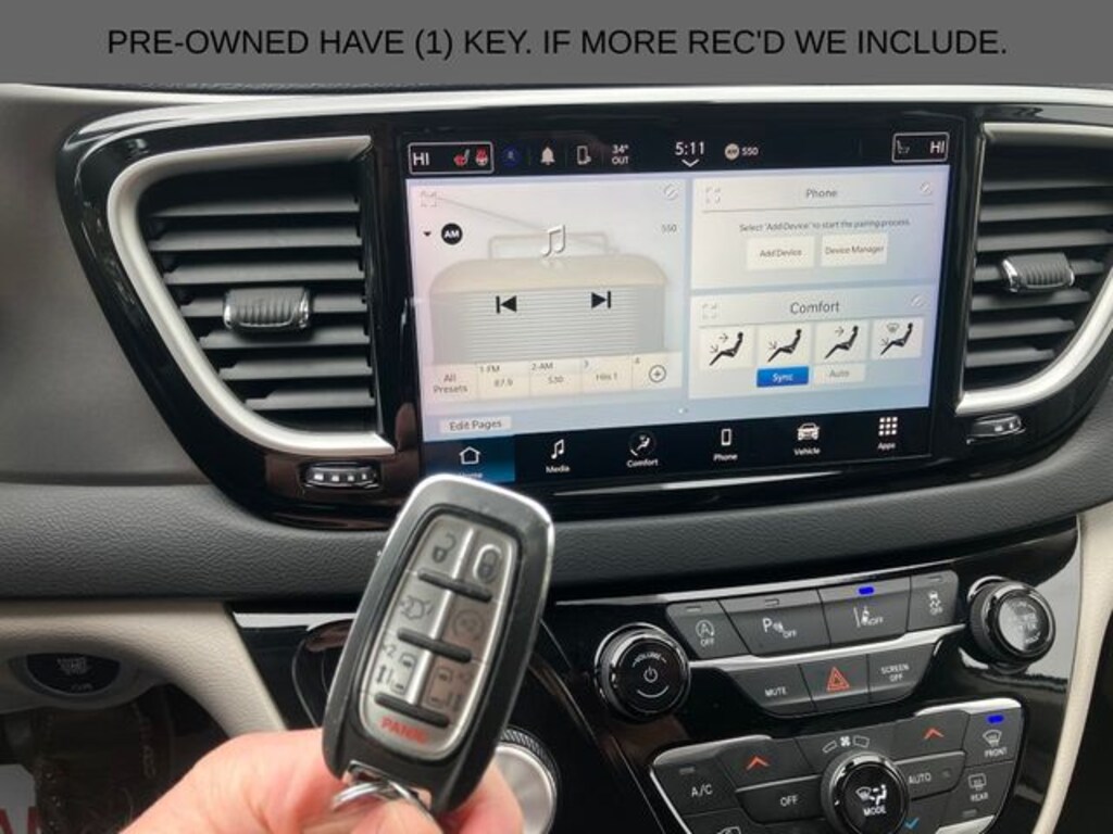 Used 2023 Chrysler Pacifica Touring L Minivan/Van