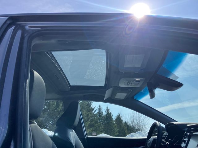 Used 2018 Toyota Camry SE with VIN 4T1B11HK2JU052558 for sale in Marshfield, WI