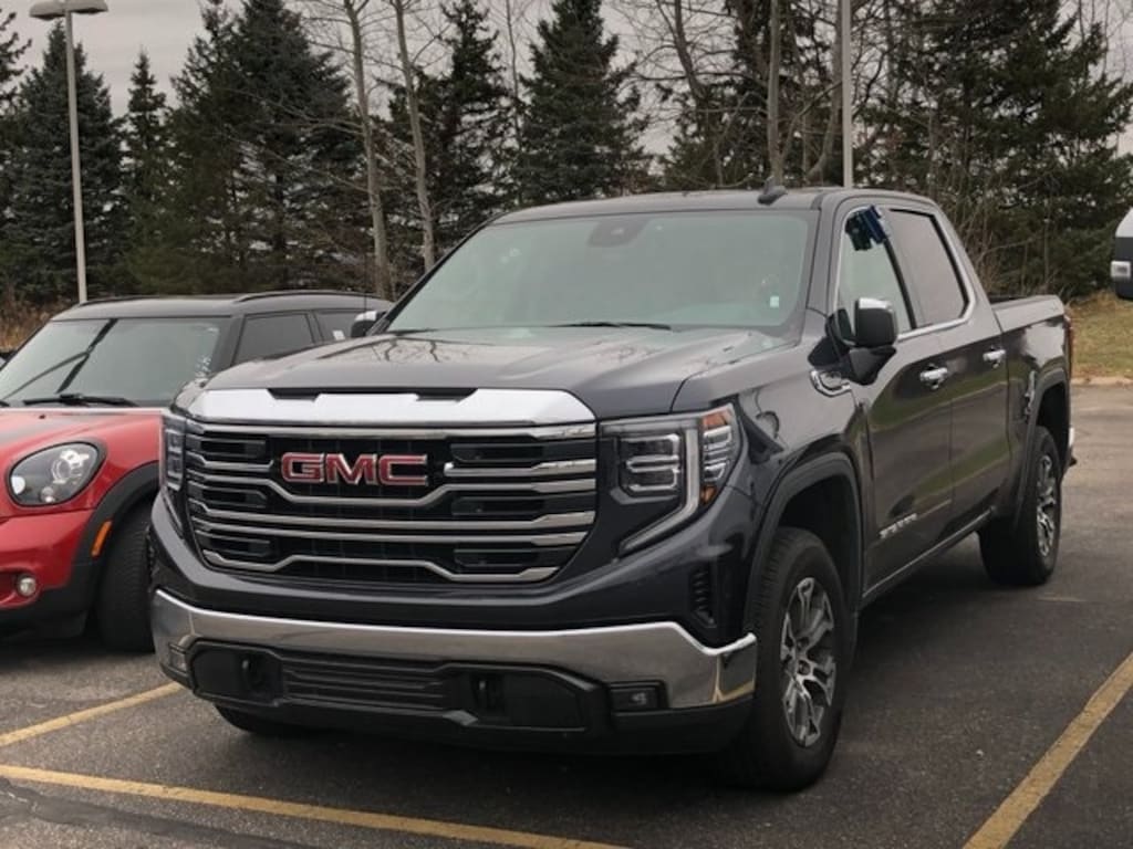 Used 2025 GMC Sierra 1500 SLT Truck