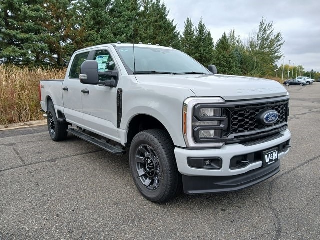 2026 Ford F-250 Super Duty XL's photo