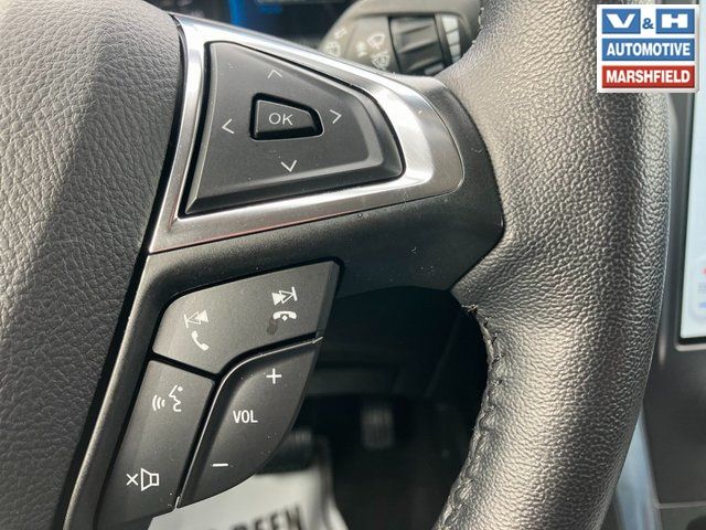 2024 Ford Edge Titanium - Photo 6
