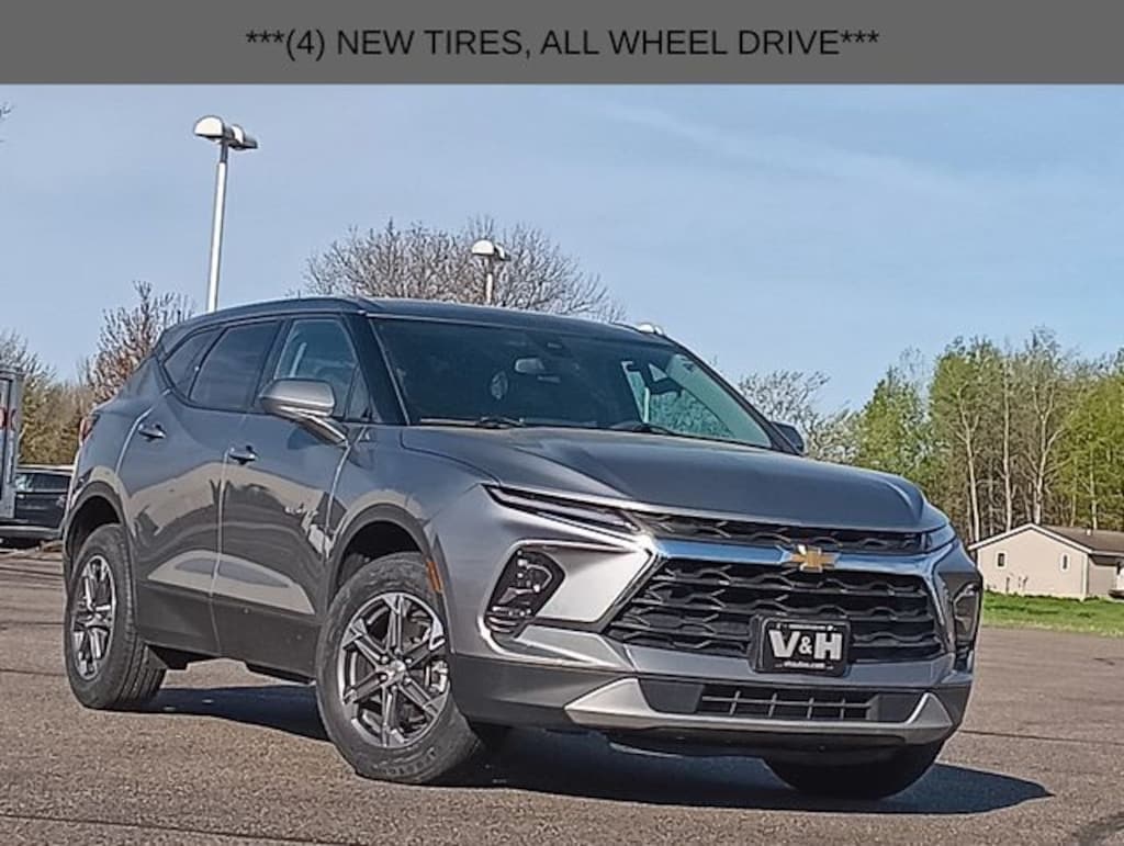Used 2025 Chevrolet Blazer LT SUV