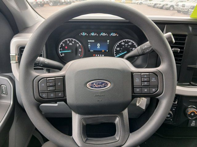 2025 Ford F-350 Super Duty XL - Photo 16