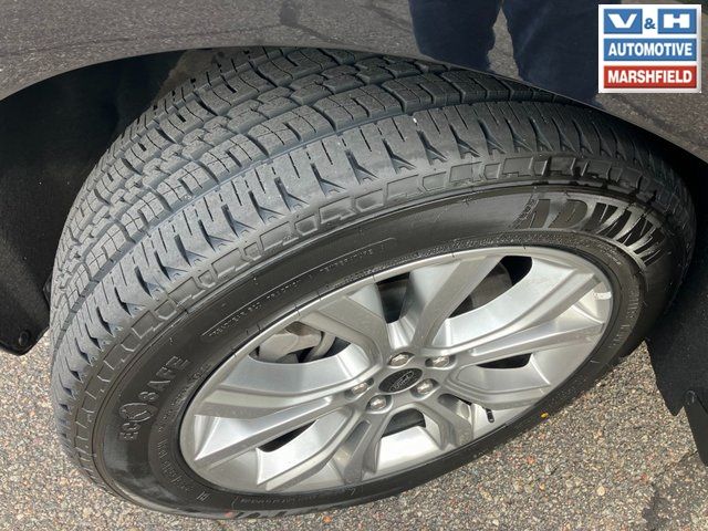 2024 Ford Edge Titanium - Photo 22