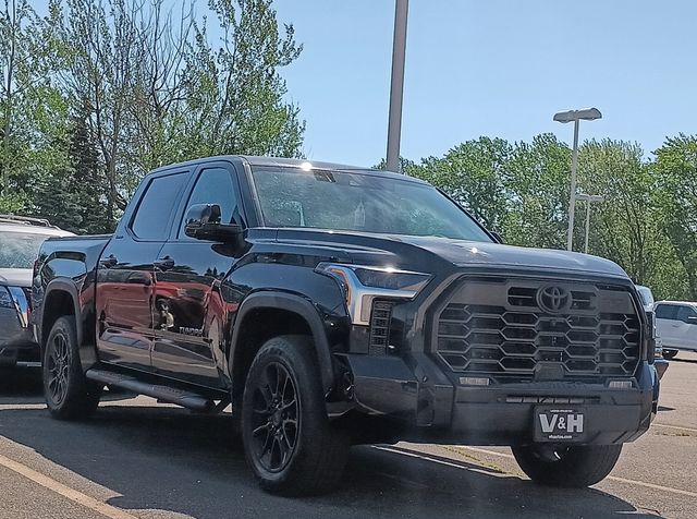 2024 Toyota Tundra Limited 3.4L 4WD CrewMax 5.5' Bed's photo
