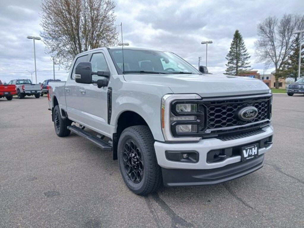New 2026 Ford F-250SD Lariat Truck