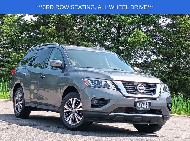 2019 Nissan Pathfinder SV 4WD's photo
