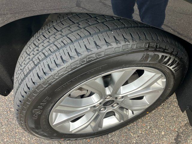 2024 Ford Edge Titanium - Photo 22