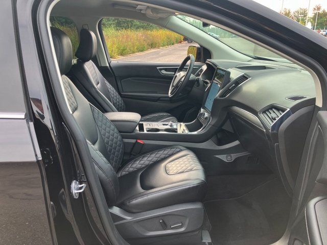 2024 Ford Edge Titanium - Photo 16