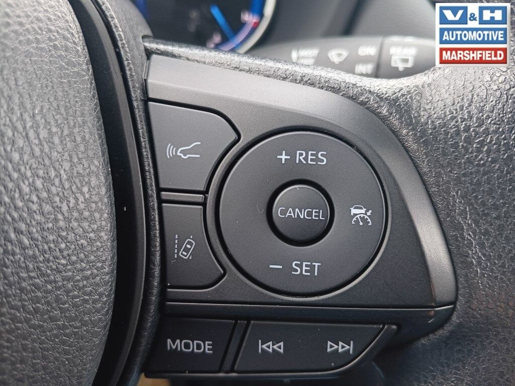 Used 2025 Toyota RAV4 Hybrid LE SUV