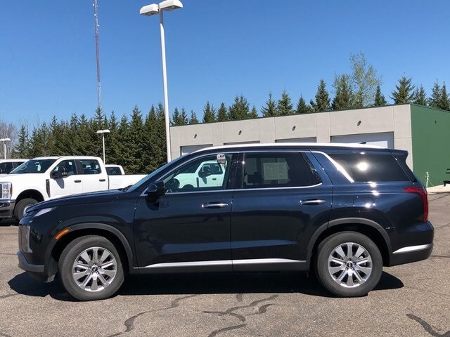 Used 2024 Hyundai Palisade SEL with VIN KM8R2DGE0RU781291 for sale in Marshfield, WI