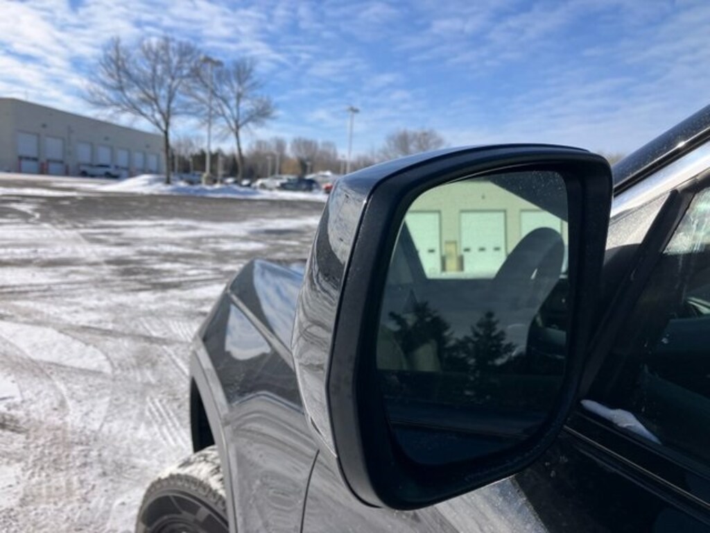 Used 2022 Jeep Grand Cherokee Laredo SUV